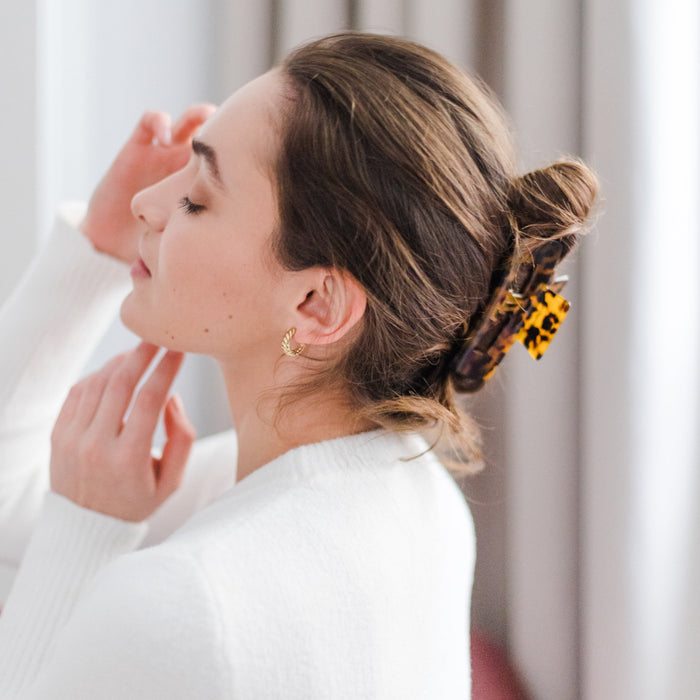 Classic Claw Clip - Tortoise Shell