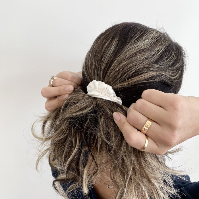 Midi Silk Scrunchie