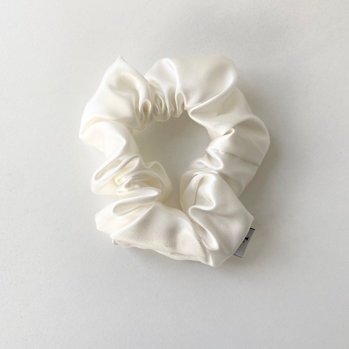 Basic Silk Scrunchie