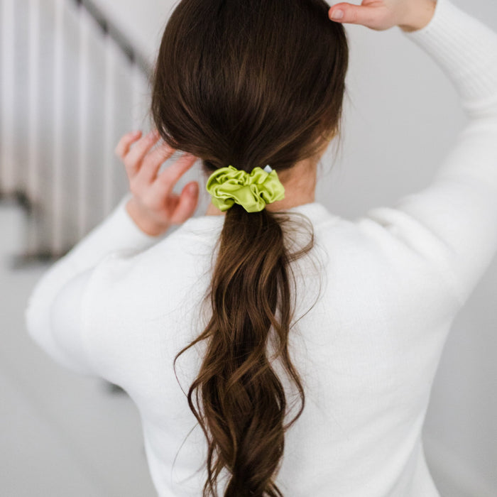 Basic Silk Scrunchie