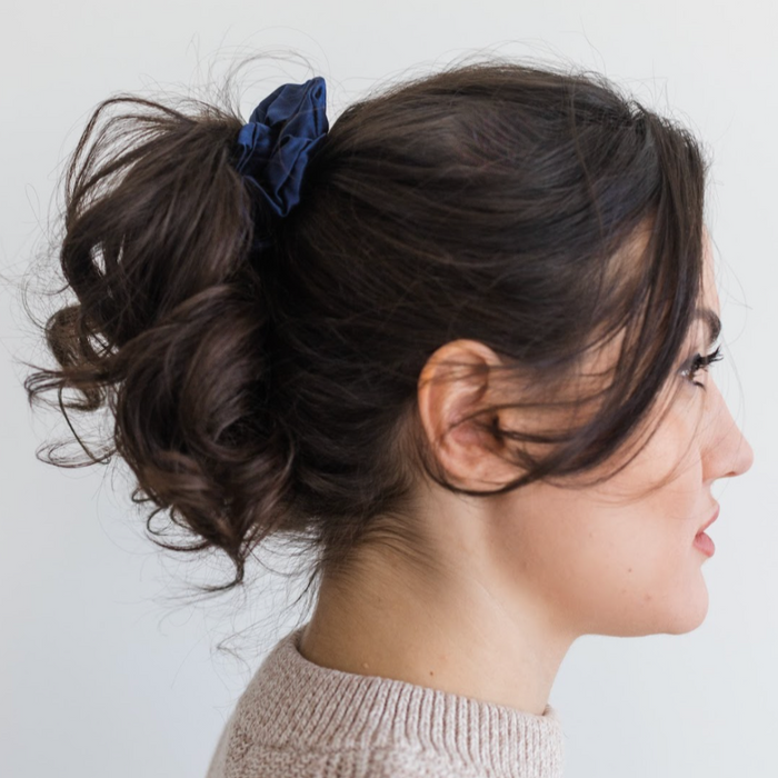 Basic Silk Scrunchie