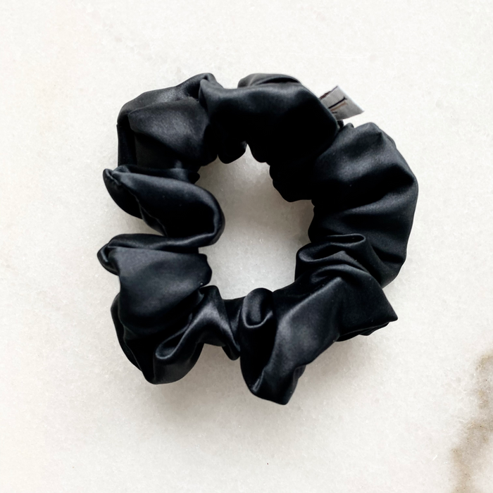 Basic Silk Scrunchie